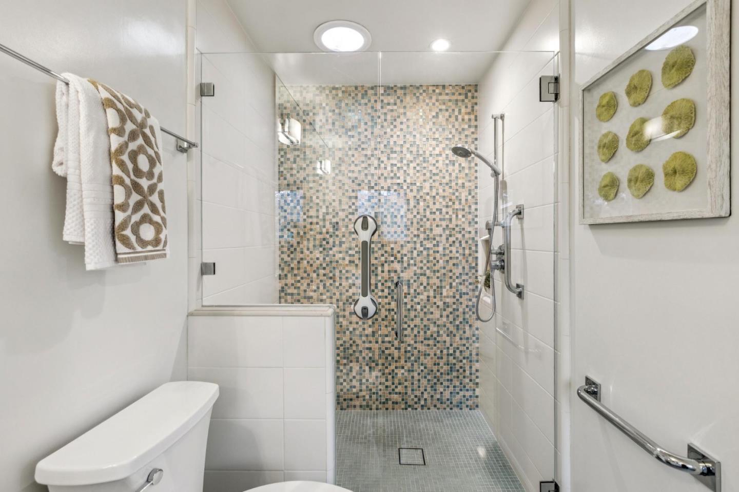 Detail Gallery Image 16 of 29 For 12044 Saraglen Ct, Saratoga,  CA 95070 - 4 Beds | 3 Baths