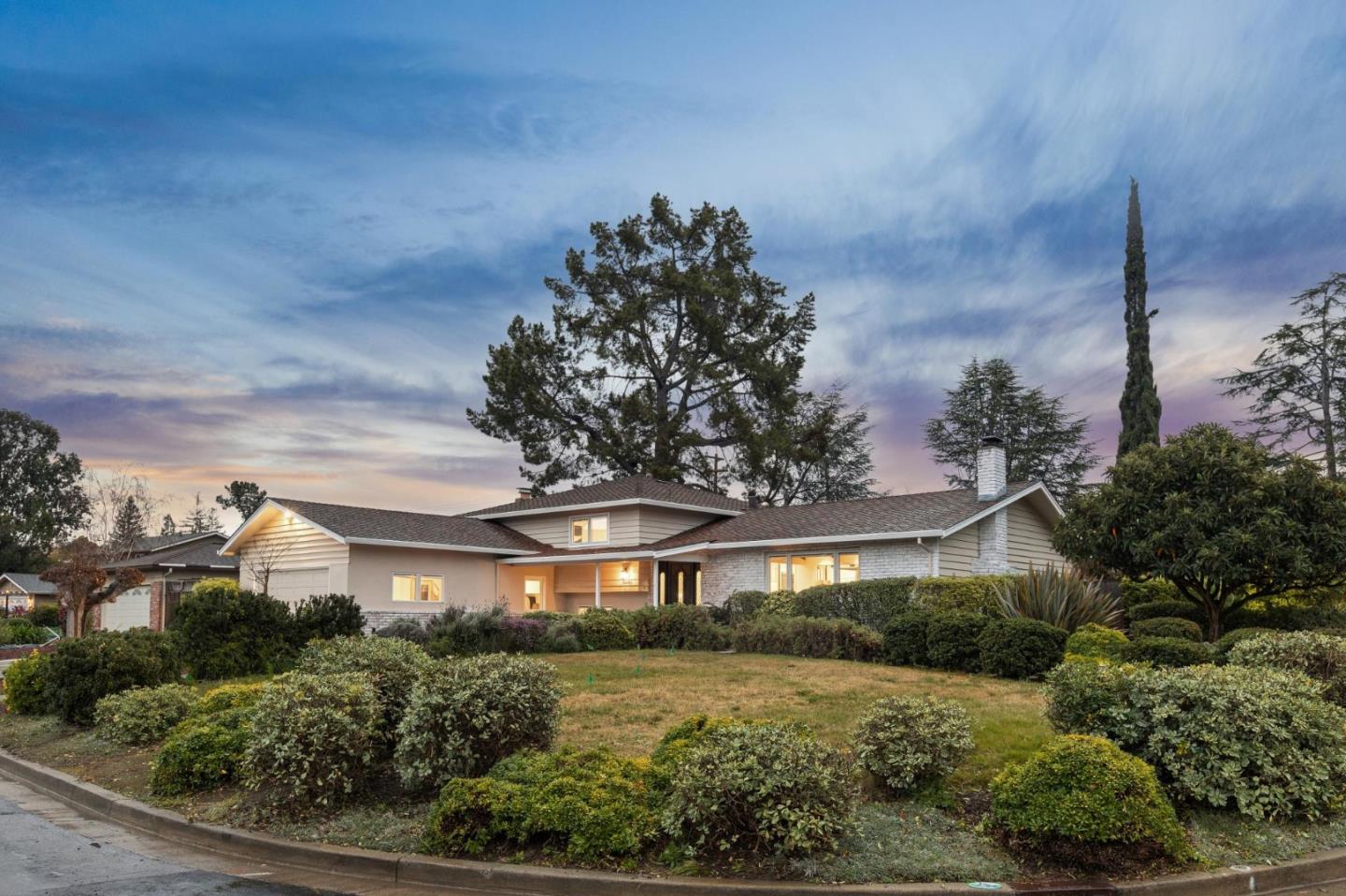 Detail Gallery Image 25 of 29 For 12044 Saraglen Ct, Saratoga,  CA 95070 - 4 Beds | 3 Baths