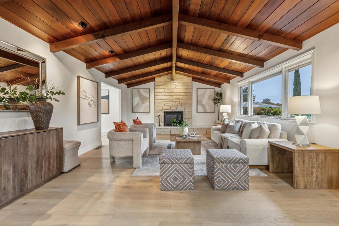 Detail Gallery Image 4 of 29 For 12044 Saraglen Ct, Saratoga,  CA 95070 - 4 Beds | 3 Baths