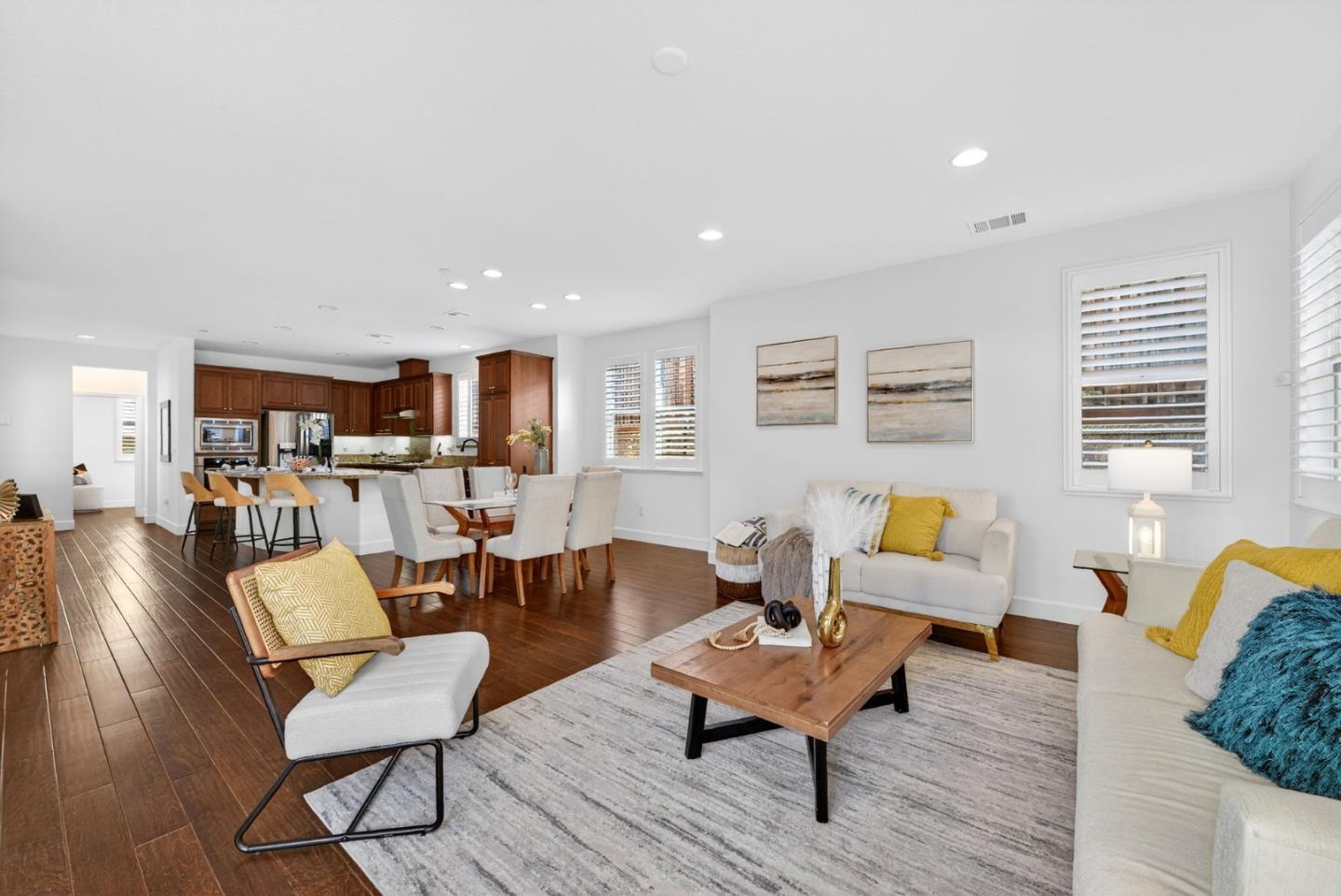 Detail Gallery Image 5 of 49 For 3210 La Rochelle Way, San Jose,  CA 95135 - 4 Beds | 3 Baths