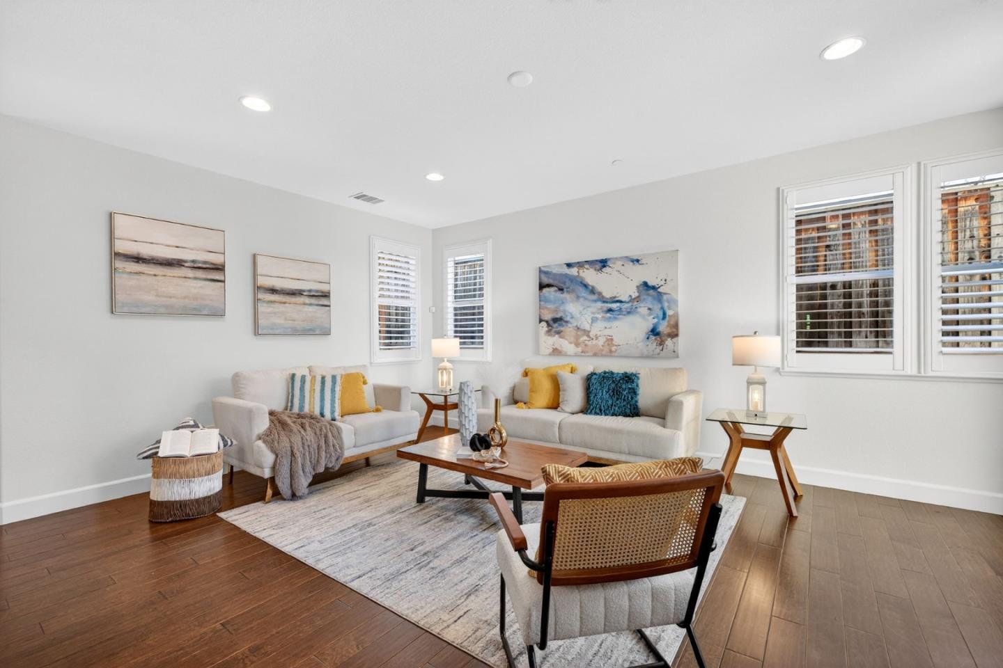 Detail Gallery Image 6 of 49 For 3210 La Rochelle Way, San Jose,  CA 95135 - 4 Beds | 3 Baths