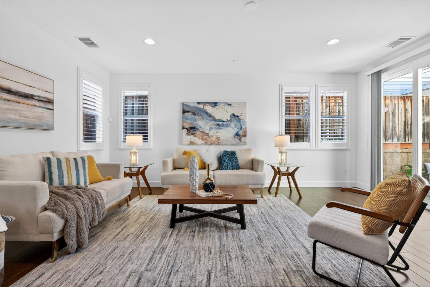 Detail Gallery Image 7 of 49 For 3210 La Rochelle Way, San Jose,  CA 95135 - 4 Beds | 3 Baths