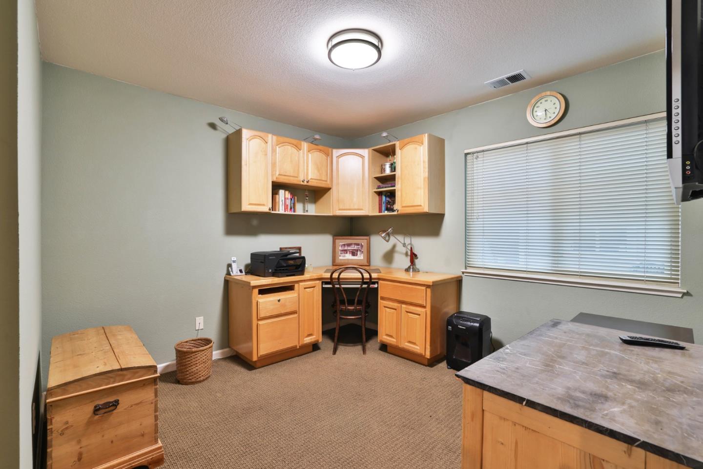 Detail Gallery Image 11 of 43 For 7085 Wilderness Cir, San Jose,  CA 95135 - 4 Beds | 3 Baths