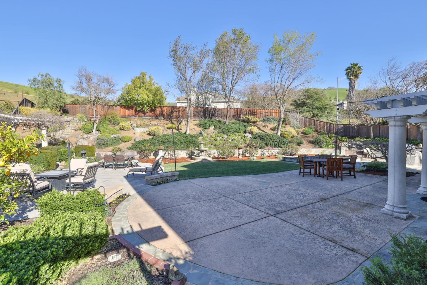 Detail Gallery Image 26 of 43 For 7085 Wilderness Cir, San Jose,  CA 95135 - 4 Beds | 3 Baths