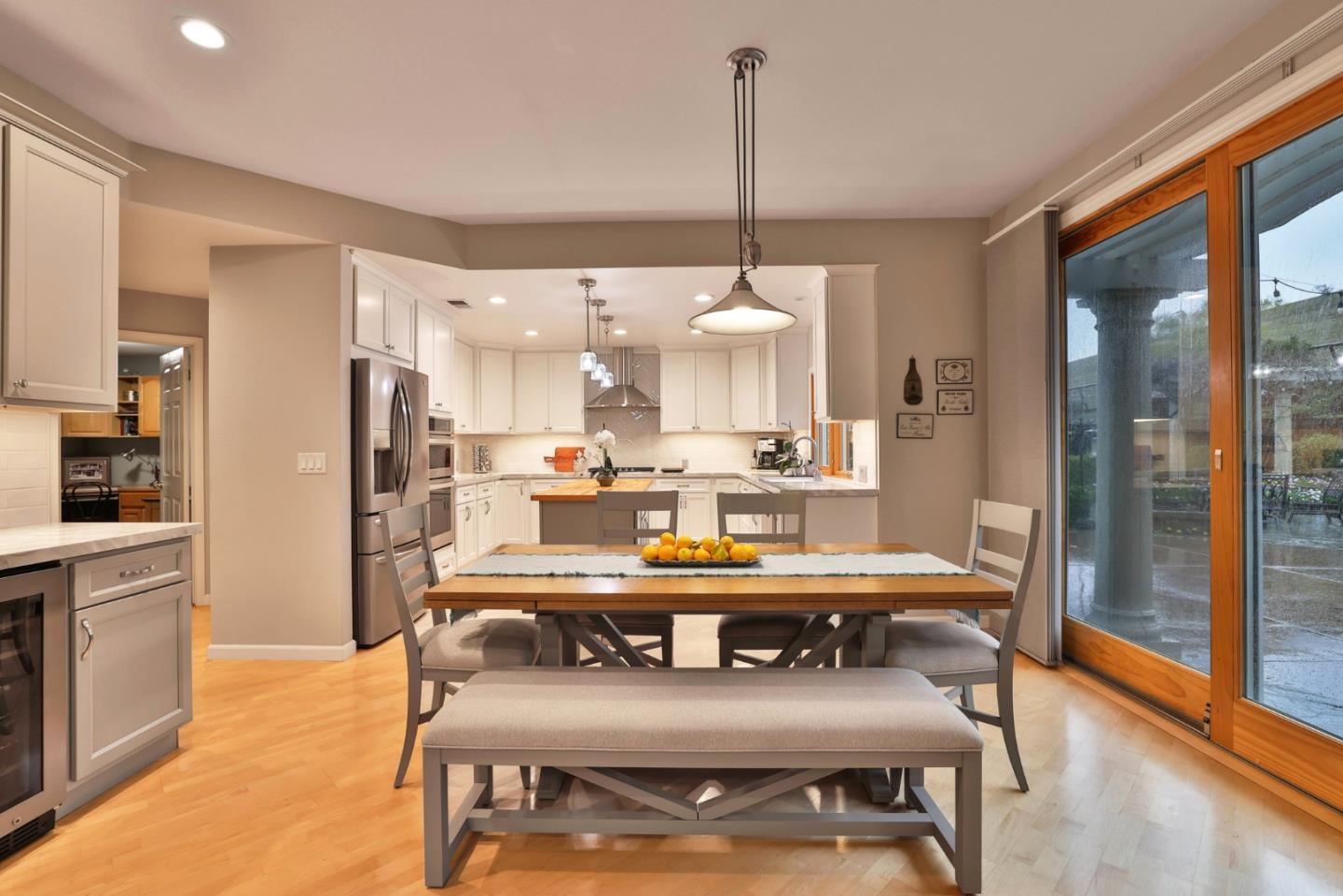 Detail Gallery Image 8 of 43 For 7085 Wilderness Cir, San Jose,  CA 95135 - 4 Beds | 3 Baths