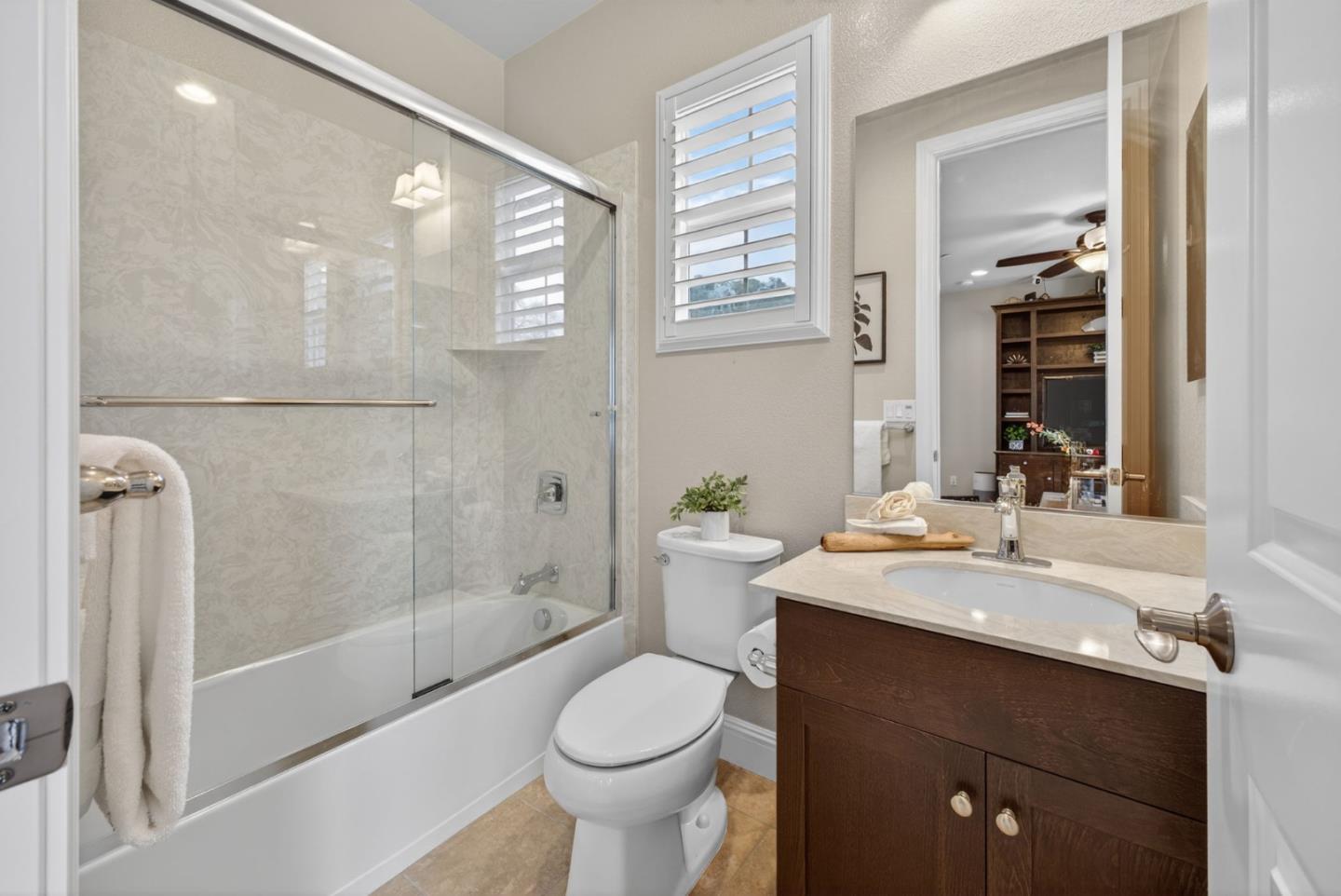 Detail Gallery Image 19 of 28 For 1855 Sycamore Crk, San Jose,  CA 95120 - 4 Beds | 4 Baths