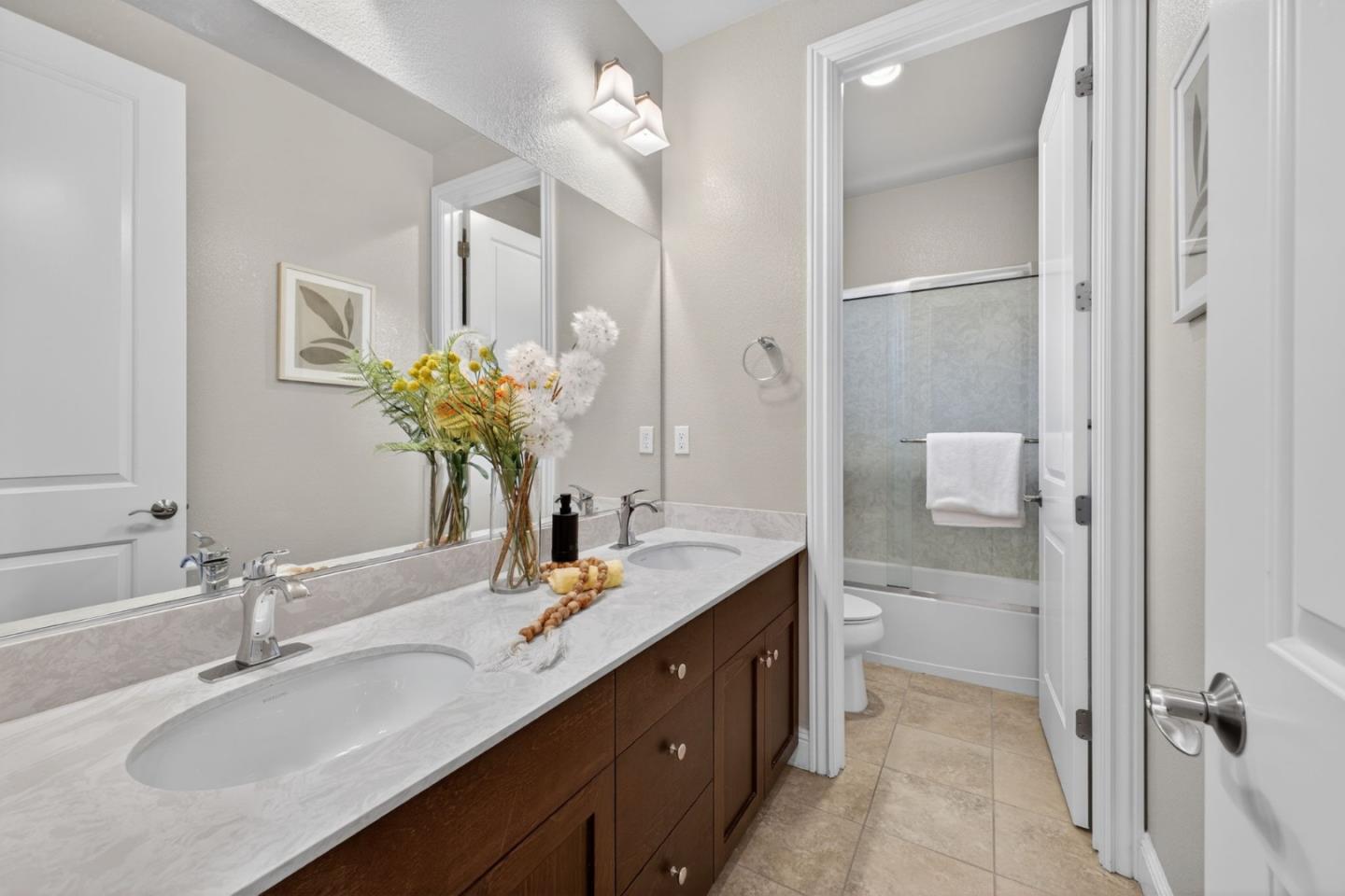 Detail Gallery Image 21 of 28 For 1855 Sycamore Crk, San Jose,  CA 95120 - 4 Beds | 4 Baths