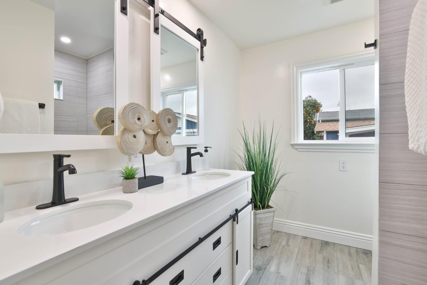 Detail Gallery Image 10 of 22 For 4470 Hyland Ave, San Jose,  CA 95127 - 2 Beds | 2 Baths