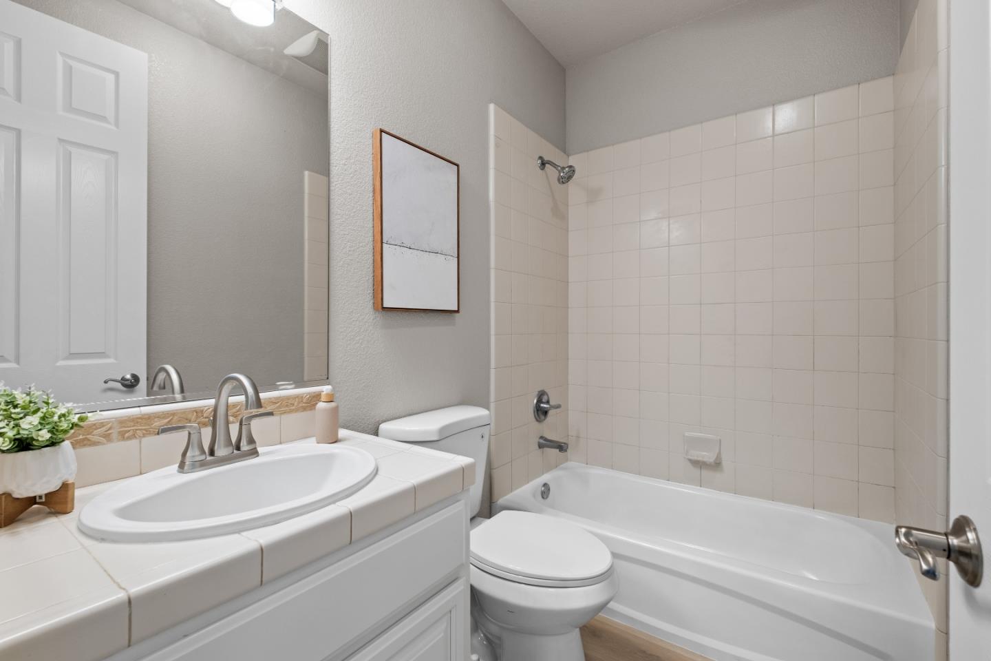 Detail Gallery Image 14 of 49 For 1756 Ringwood Ave, San Jose,  CA 95131 - 4 Beds | 3/1 Baths