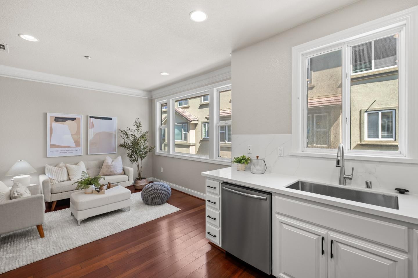 Detail Gallery Image 9 of 49 For 1756 Ringwood Ave, San Jose,  CA 95131 - 4 Beds | 3/1 Baths