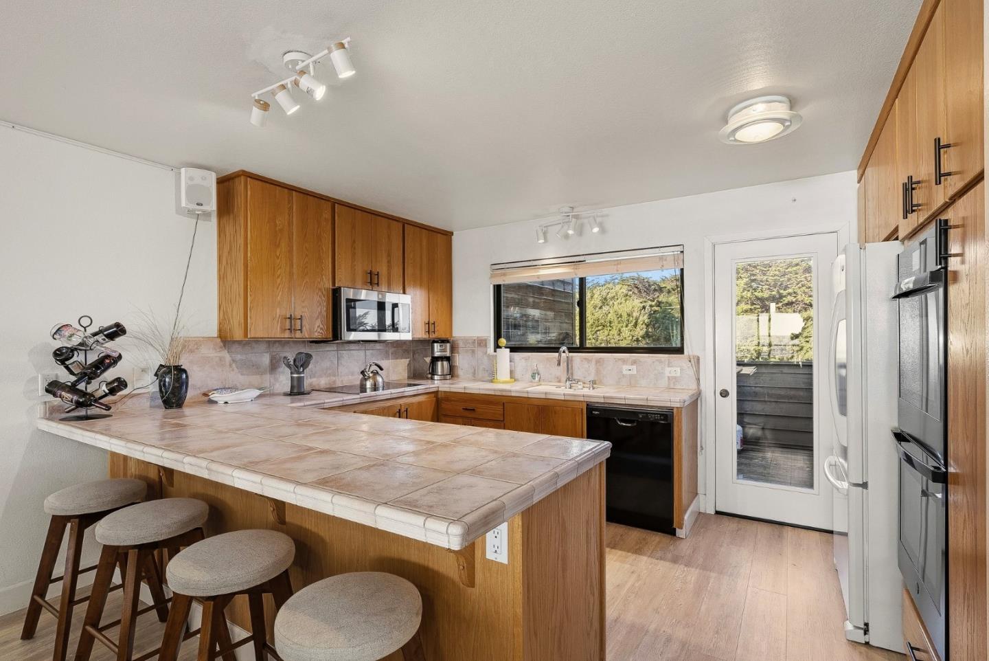 Detail Gallery Image 8 of 32 For 21 Cypress, La Selva Beach,  CA 95076 - 3 Beds | 3/1 Baths