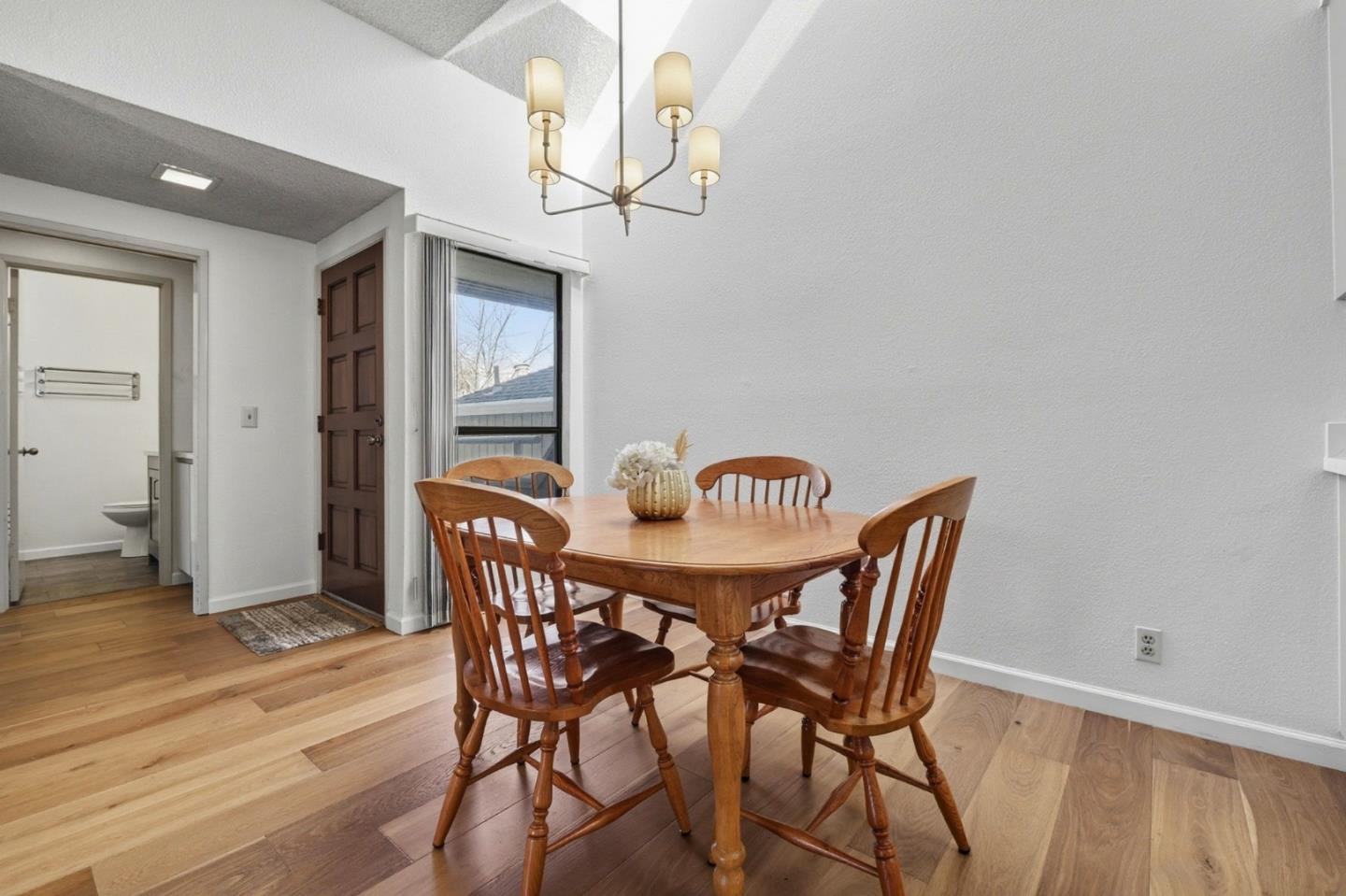 Detail Gallery Image 10 of 28 For 1776 Braddock Ct, San Jose,  CA 95125 - 2 Beds | 2 Baths