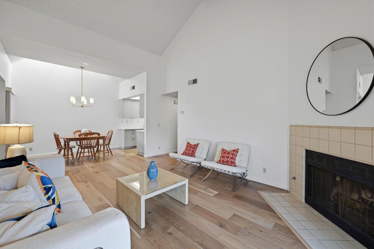 Detail Gallery Image 6 of 28 For 1776 Braddock Ct, San Jose,  CA 95125 - 2 Beds | 2 Baths