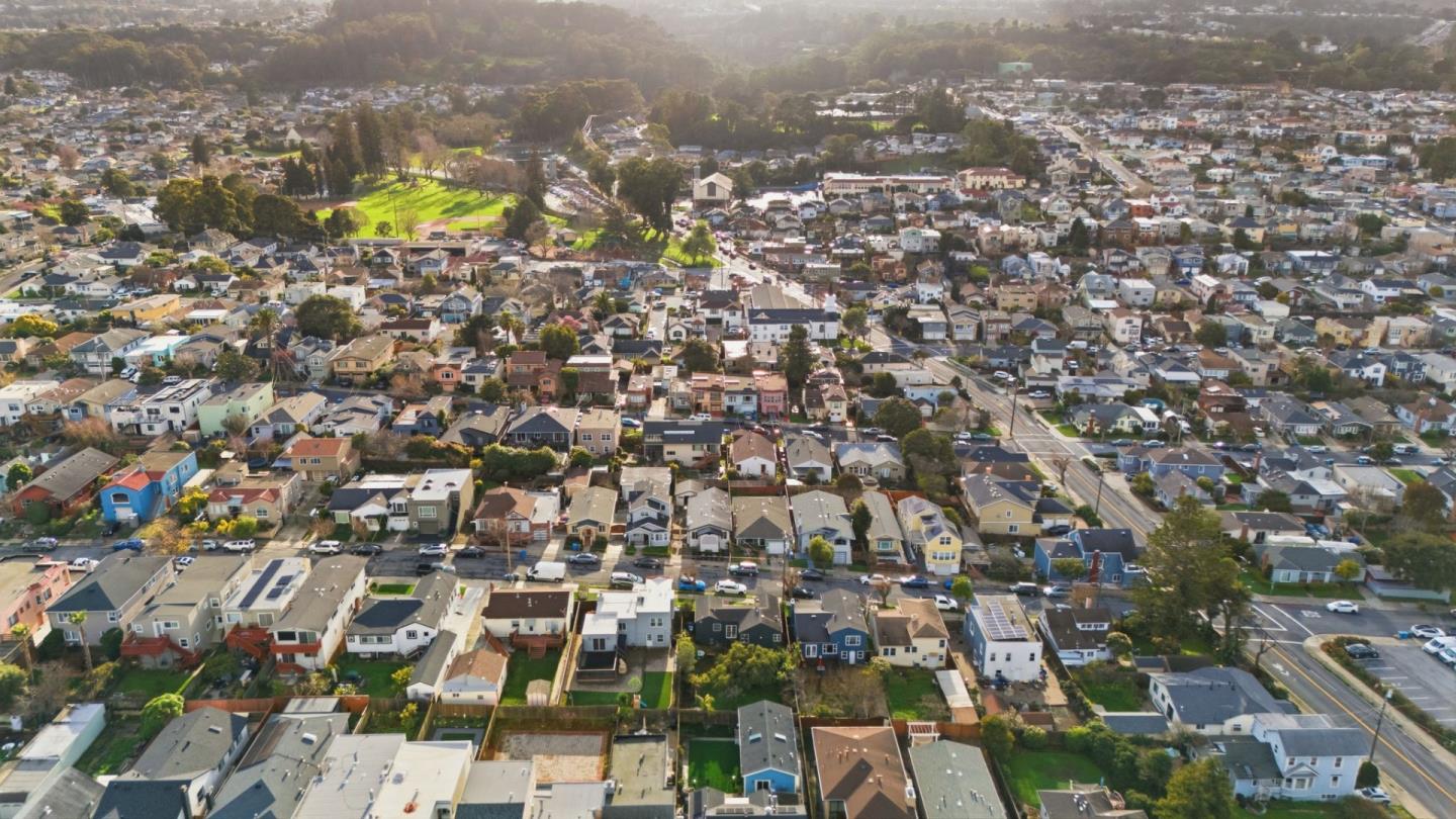 Detail Gallery Image 29 of 48 For 273 Poplar Ave, San Bruno,  CA 94066 - 3 Beds | 2 Baths