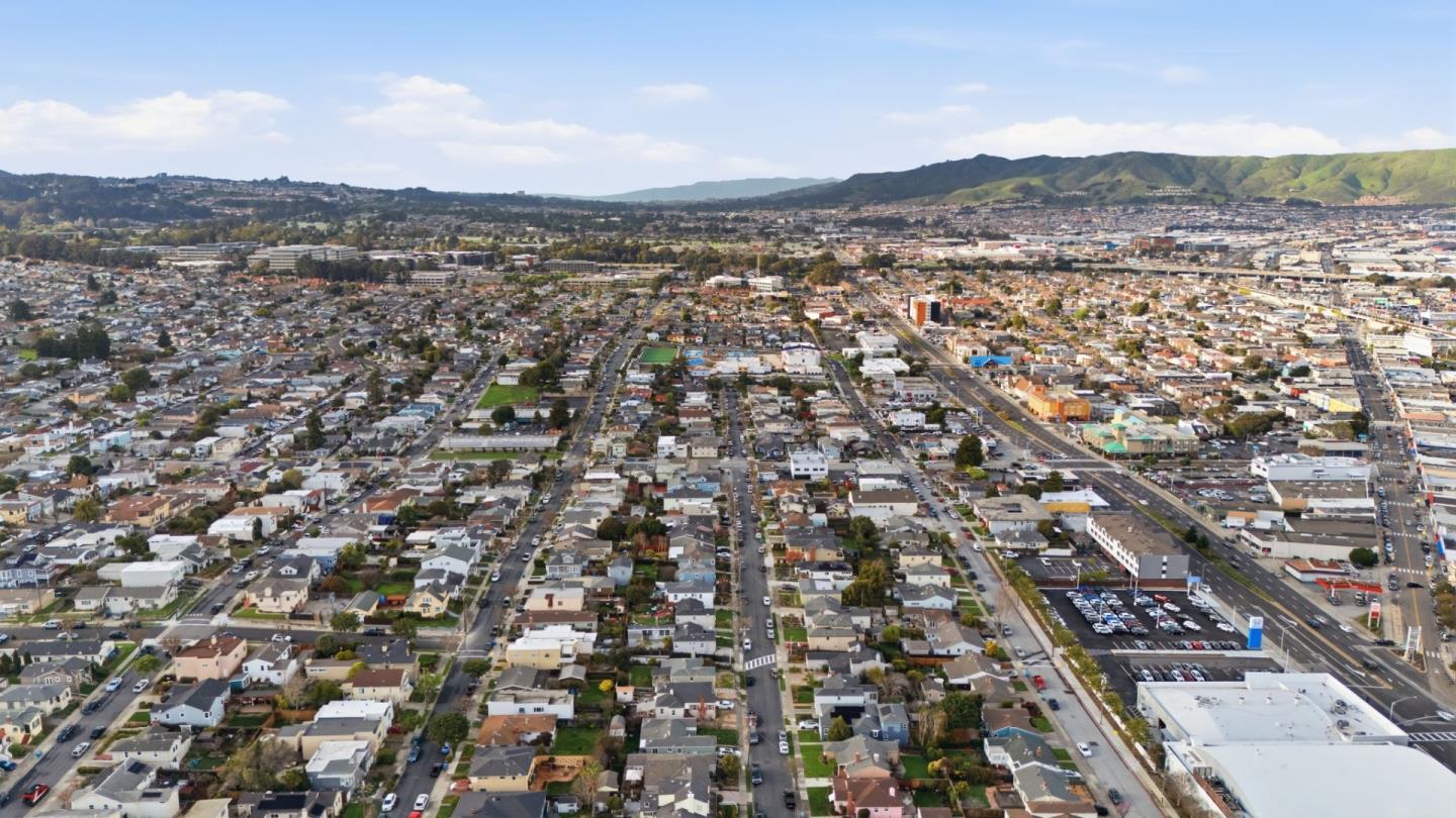 Detail Gallery Image 35 of 48 For 273 Poplar Ave, San Bruno,  CA 94066 - 3 Beds | 2 Baths