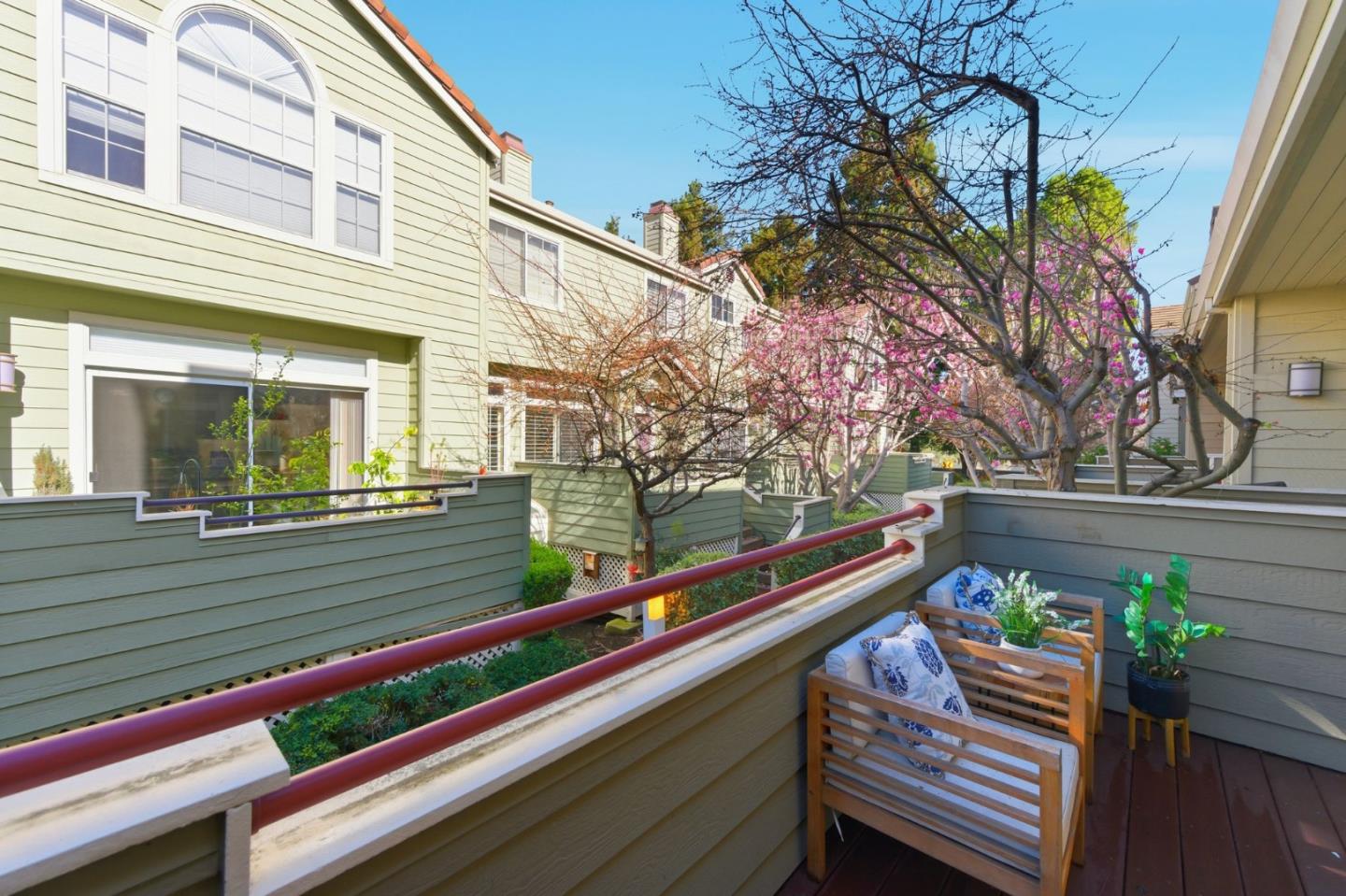 Detail Gallery Image 13 of 62 For 509 Porpoise Bay Ter #C,  Sunnyvale,  CA 94089 - 3 Beds | 2/1 Baths