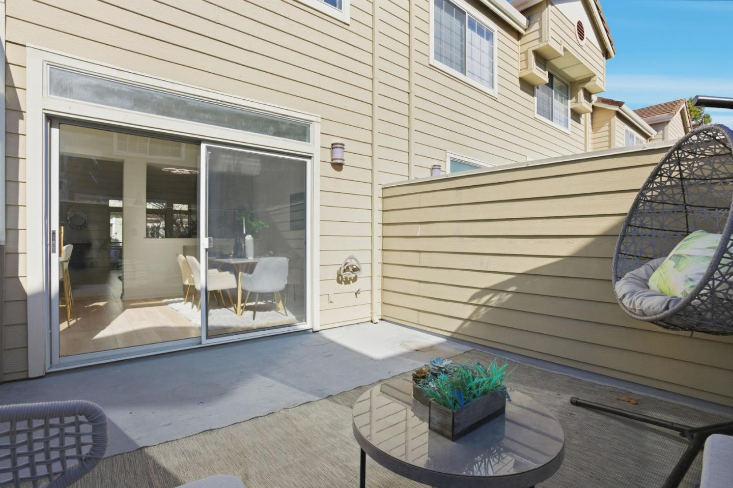 Detail Gallery Image 25 of 62 For 509 Porpoise Bay Ter #C,  Sunnyvale,  CA 94089 - 3 Beds | 2/1 Baths
