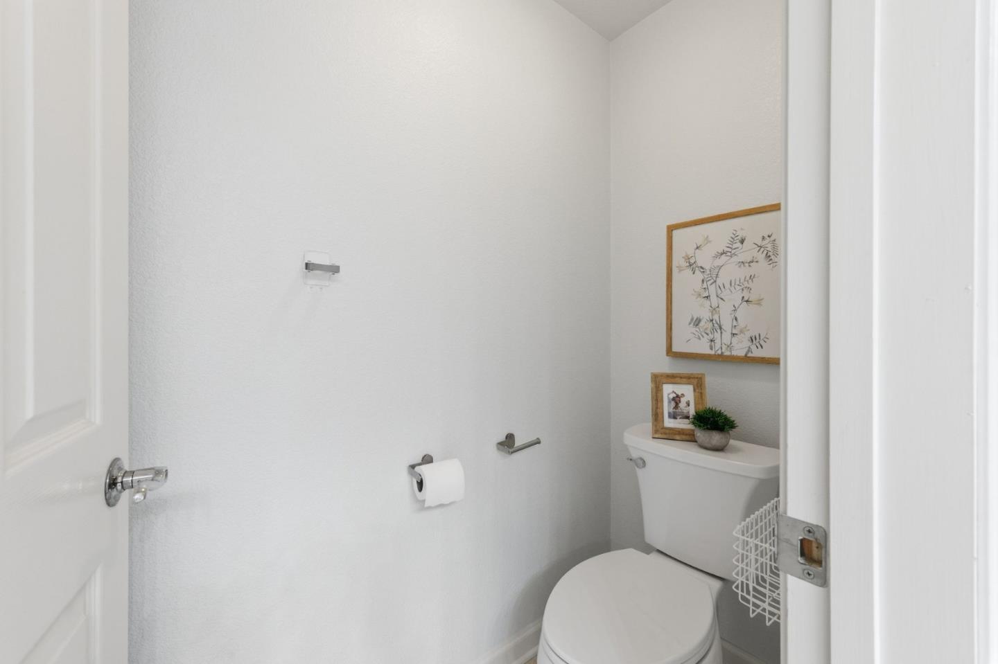 Detail Gallery Image 36 of 62 For 509 Porpoise Bay Ter #C,  Sunnyvale,  CA 94089 - 3 Beds | 2/1 Baths