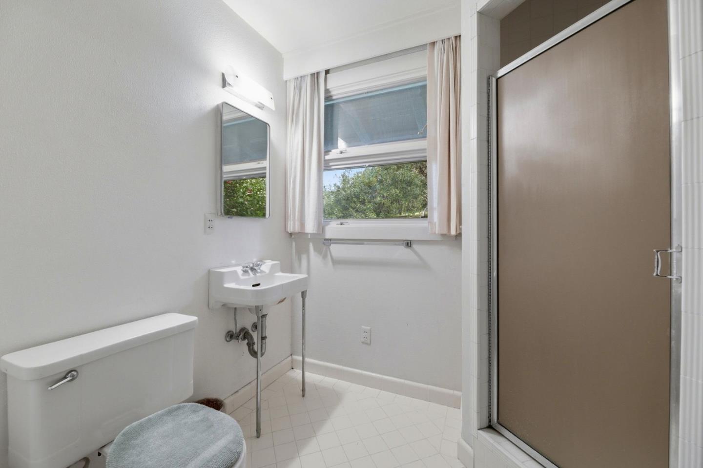 Detail Gallery Image 22 of 46 For 24733 Loma Prieta Ave, Los Gatos,  CA 95033 - 4 Beds | 3/1 Baths