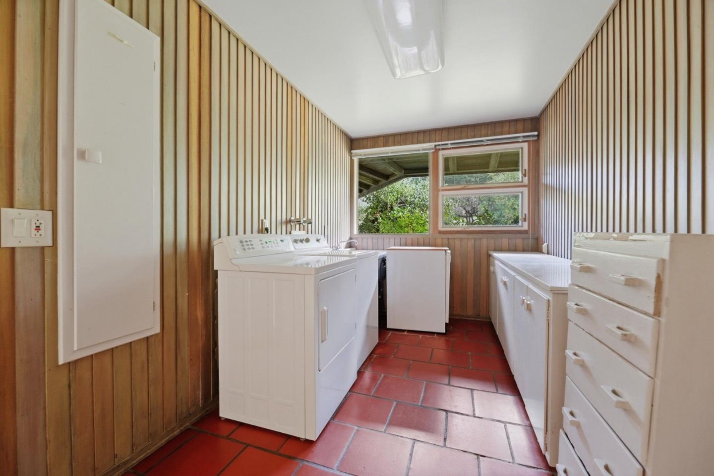 Detail Gallery Image 26 of 46 For 24733 Loma Prieta Ave, Los Gatos,  CA 95033 - 4 Beds | 3/1 Baths