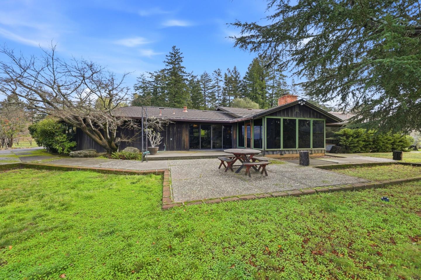 Detail Gallery Image 28 of 46 For 24733 Loma Prieta Ave, Los Gatos,  CA 95033 - 4 Beds | 3/1 Baths