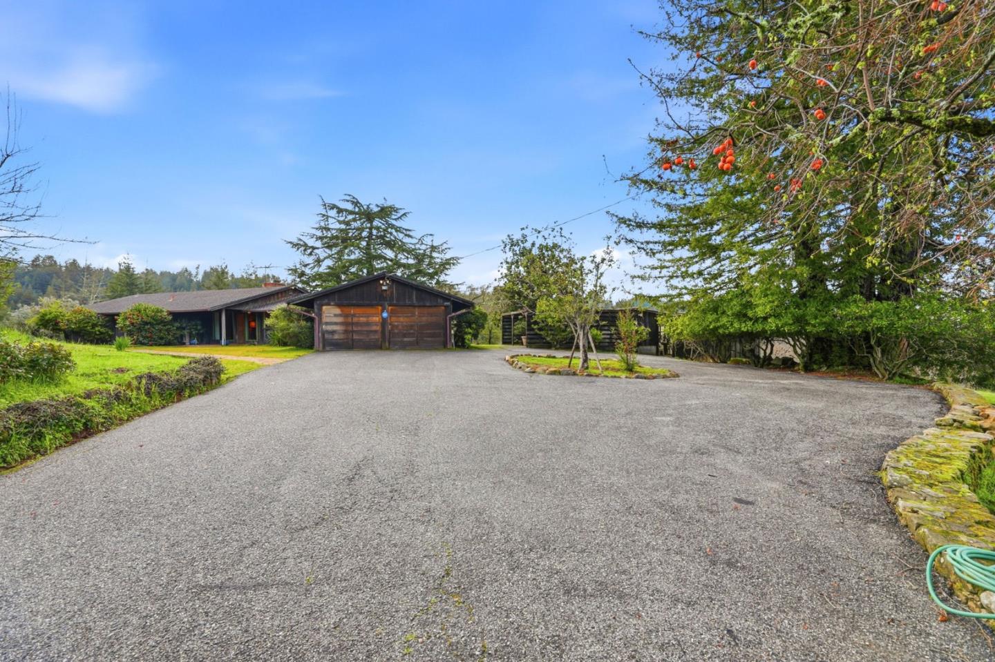 Detail Gallery Image 34 of 46 For 24733 Loma Prieta Ave, Los Gatos,  CA 95033 - 4 Beds | 3/1 Baths