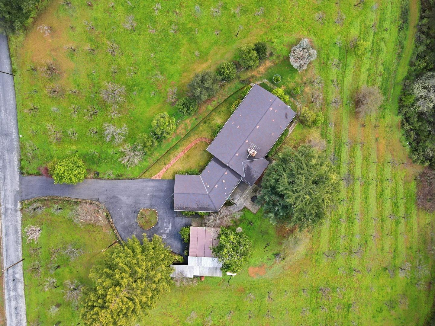 Detail Gallery Image 41 of 46 For 24733 Loma Prieta Ave, Los Gatos,  CA 95033 - 4 Beds | 3/1 Baths