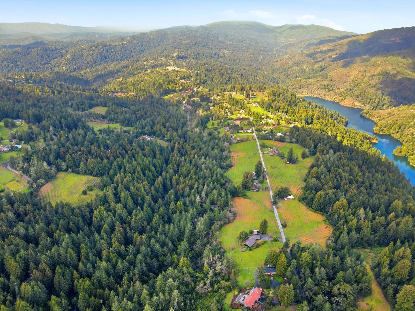 Detail Gallery Image 44 of 46 For 24733 Loma Prieta Ave, Los Gatos,  CA 95033 - 4 Beds | 3/1 Baths