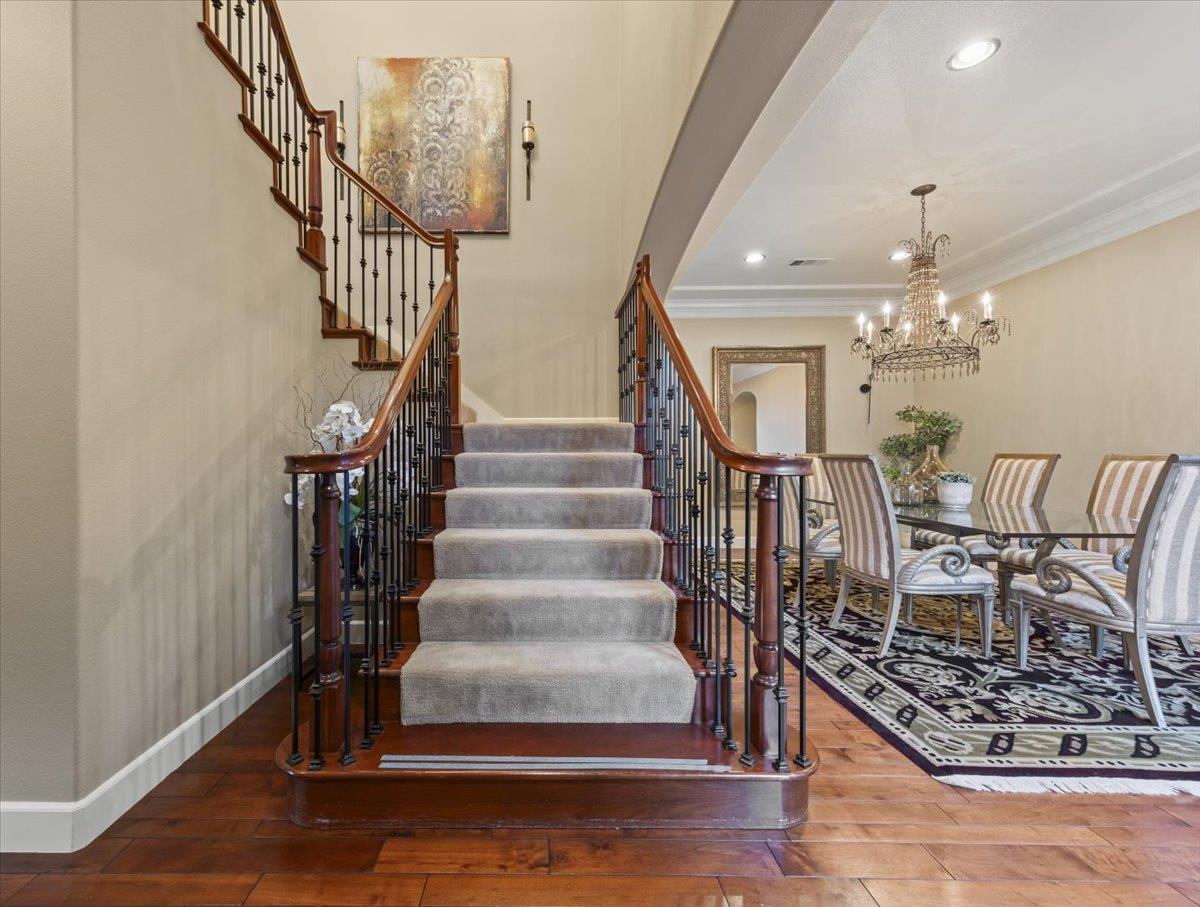 Detail Gallery Image 13 of 78 For 6617 Broadacres Dr, San Jose,  CA 95120 - 5 Beds | 4 Baths