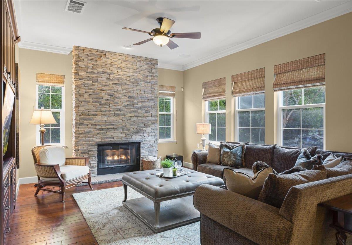 Detail Gallery Image 14 of 78 For 6617 Broadacres Dr, San Jose,  CA 95120 - 5 Beds | 4 Baths