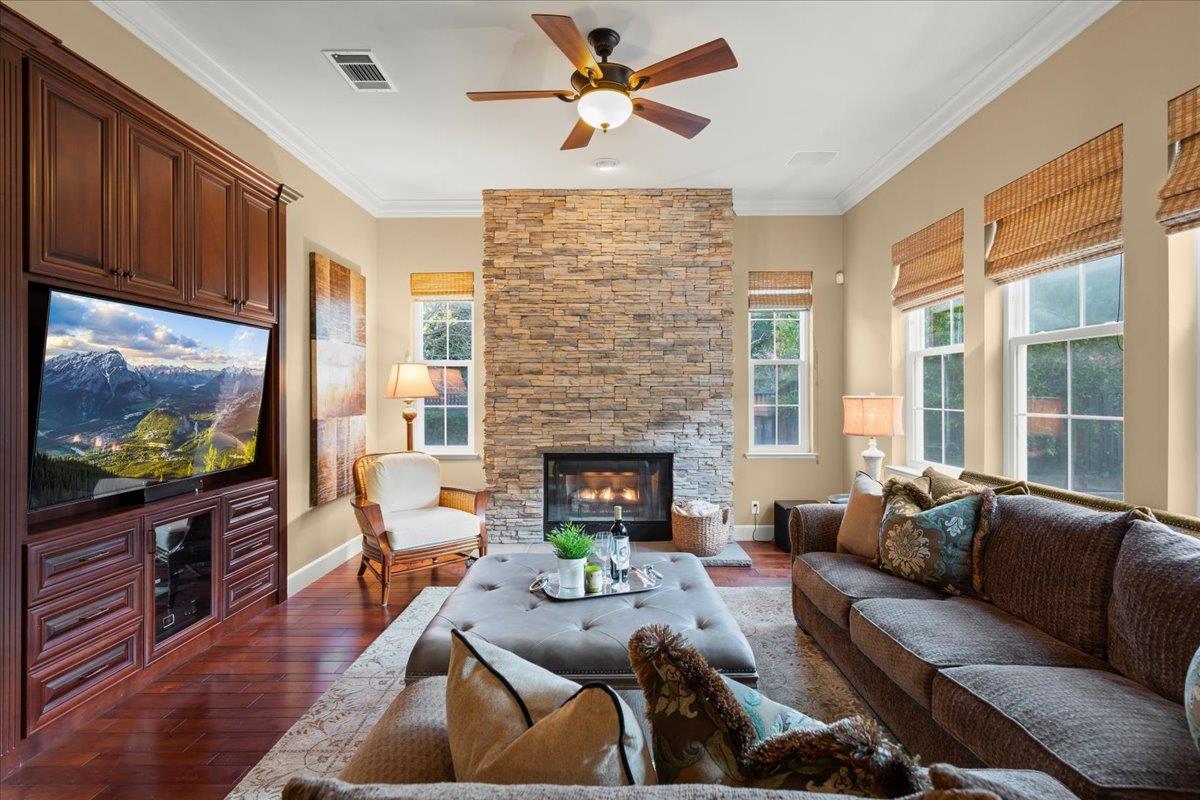 Detail Gallery Image 15 of 78 For 6617 Broadacres Dr, San Jose,  CA 95120 - 5 Beds | 4 Baths