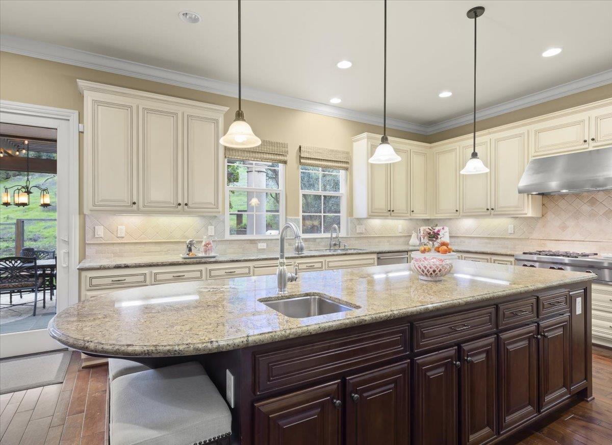 Detail Gallery Image 20 of 78 For 6617 Broadacres Dr, San Jose,  CA 95120 - 5 Beds | 4 Baths