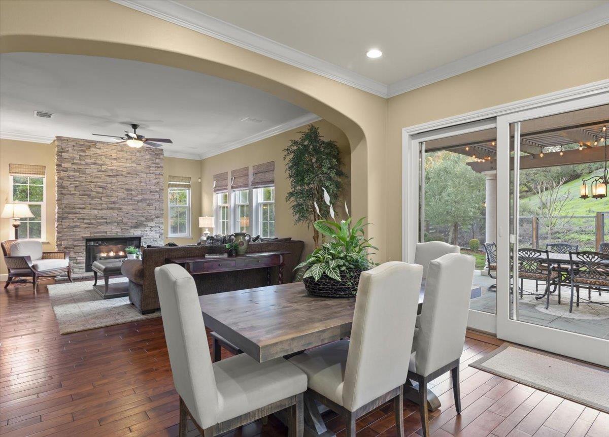 Detail Gallery Image 21 of 78 For 6617 Broadacres Dr, San Jose,  CA 95120 - 5 Beds | 4 Baths