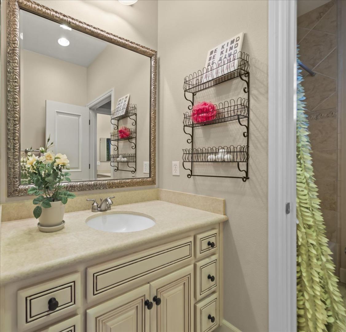 Detail Gallery Image 52 of 78 For 6617 Broadacres Dr, San Jose,  CA 95120 - 5 Beds | 4 Baths