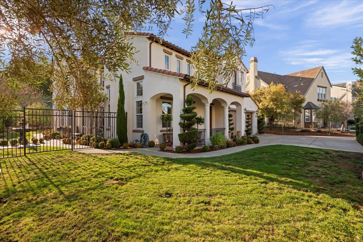 Detail Gallery Image 59 of 78 For 6617 Broadacres Dr, San Jose,  CA 95120 - 5 Beds | 4 Baths