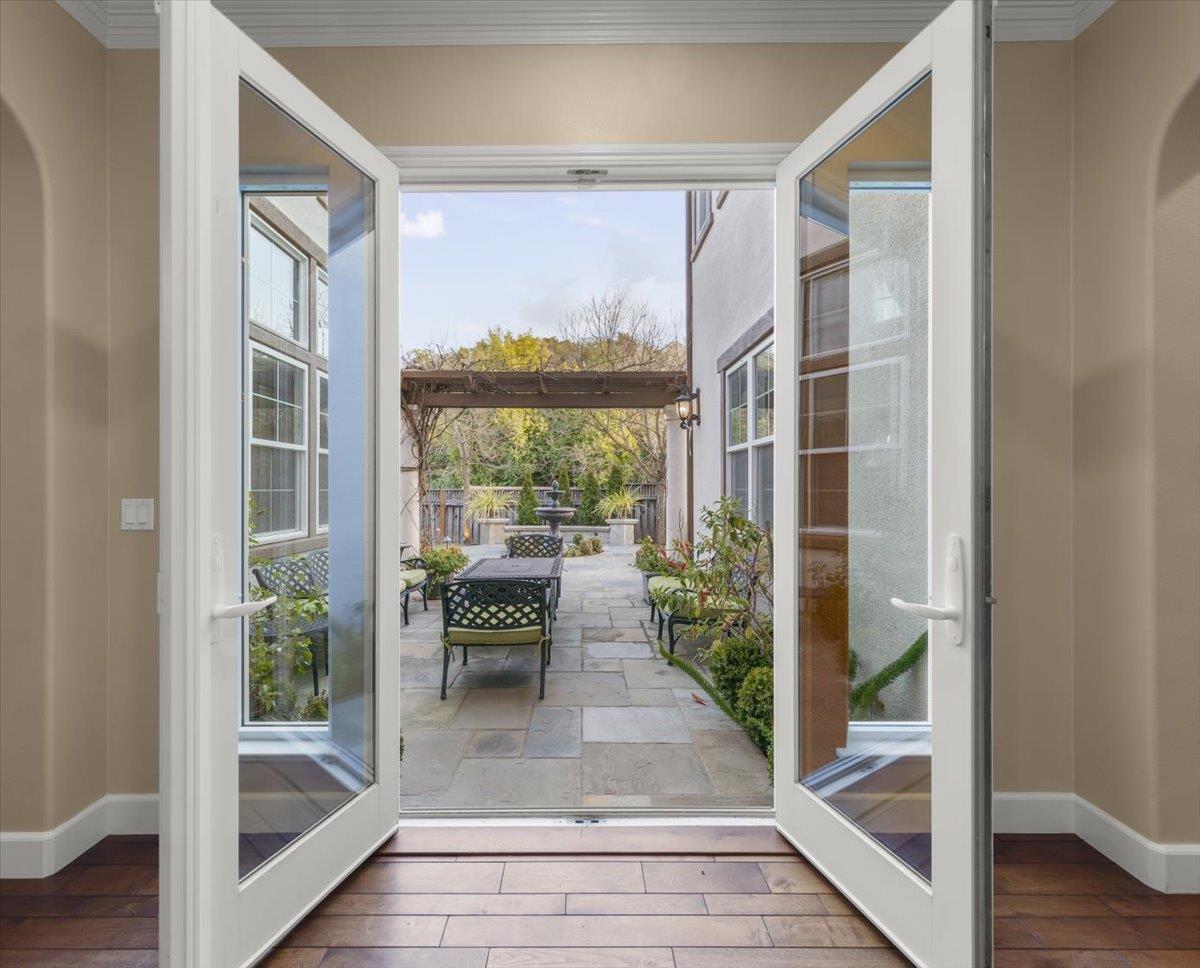 Detail Gallery Image 8 of 78 For 6617 Broadacres Dr, San Jose,  CA 95120 - 5 Beds | 4 Baths