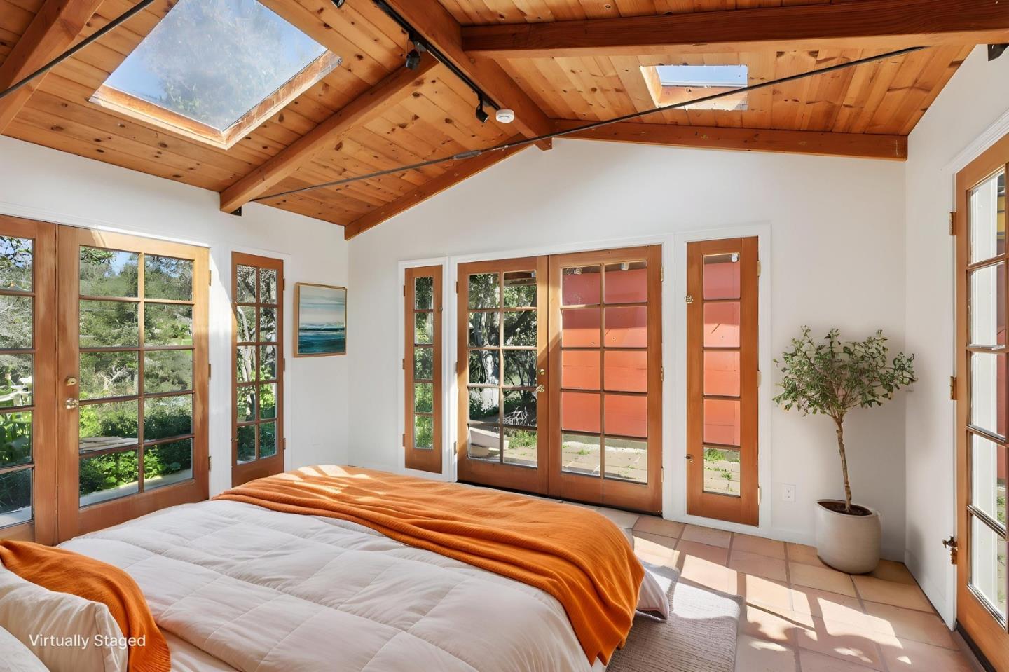 Detail Gallery Image 24 of 57 For 122 Strawberry Canyon Rd, Royal Oaks,  CA 95076 - 3 Beds | 1 Baths