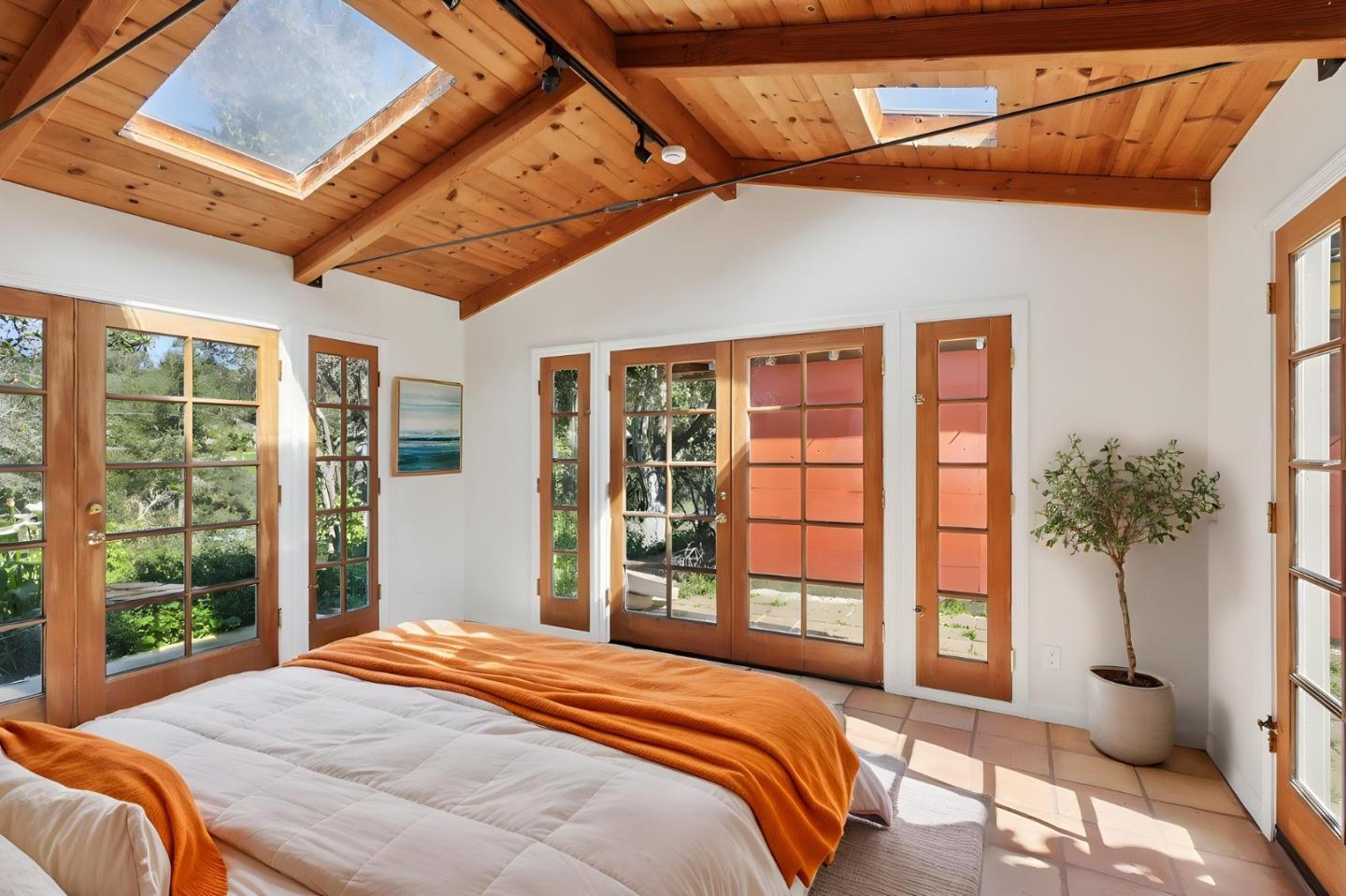 Detail Gallery Image 25 of 57 For 122 Strawberry Canyon Rd, Royal Oaks,  CA 95076 - 3 Beds | 1 Baths