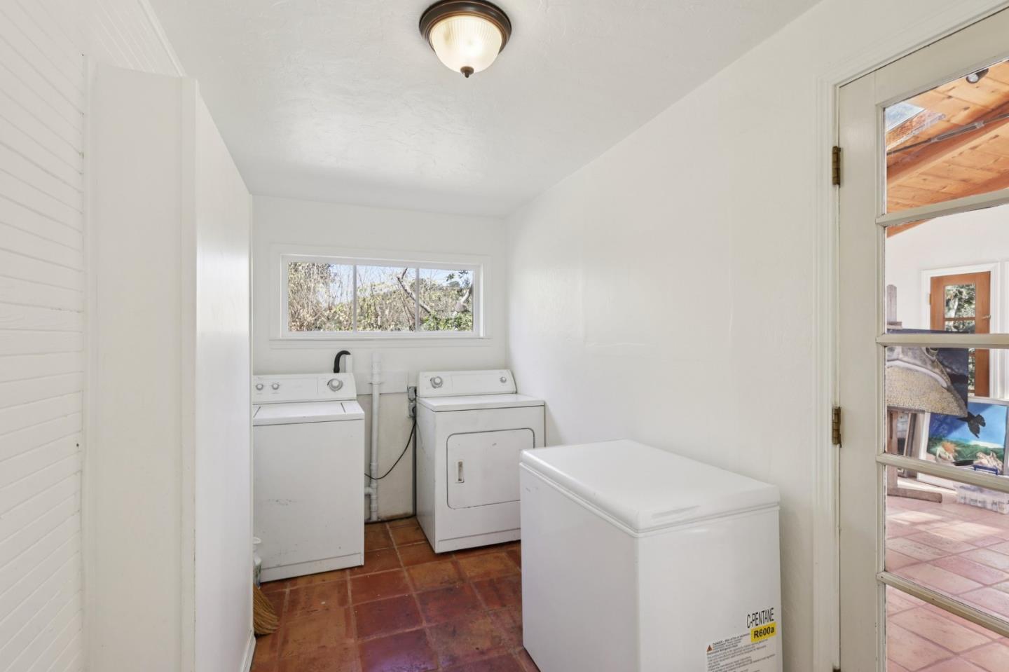 Detail Gallery Image 27 of 57 For 122 Strawberry Canyon Rd, Royal Oaks,  CA 95076 - 3 Beds | 1 Baths