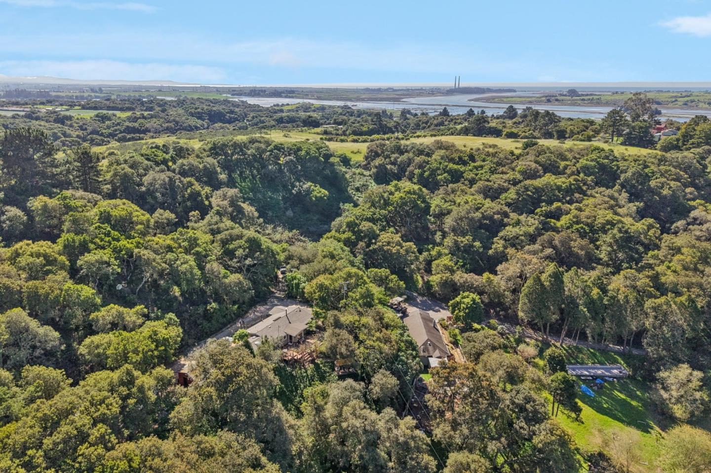 Detail Gallery Image 53 of 57 For 122 Strawberry Canyon Rd, Royal Oaks,  CA 95076 - 3 Beds | 1 Baths