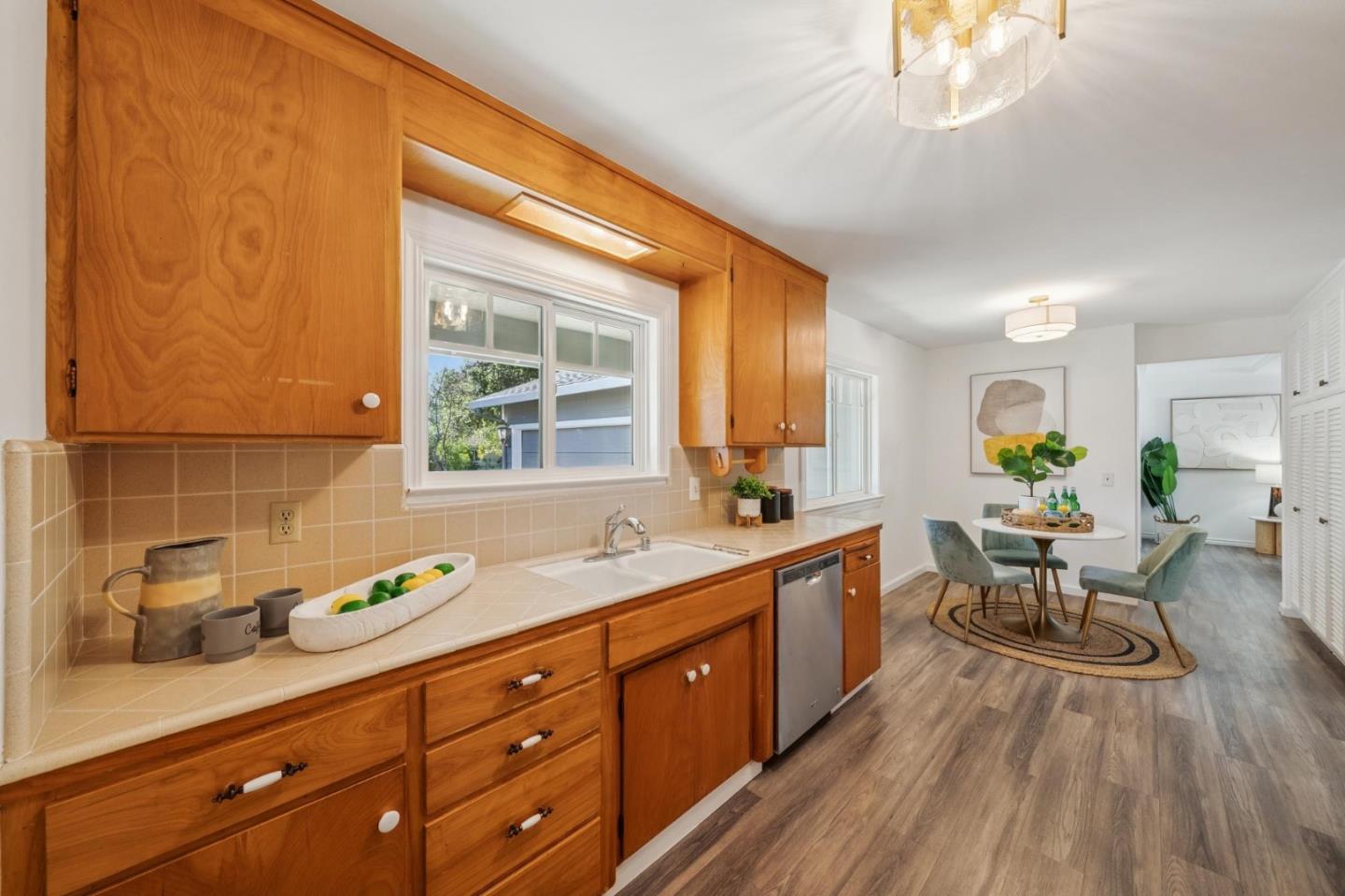 Detail Gallery Image 7 of 22 For 18855 Aspesi Dr, Saratoga,  CA 95070 - 3 Beds | 2/1 Baths