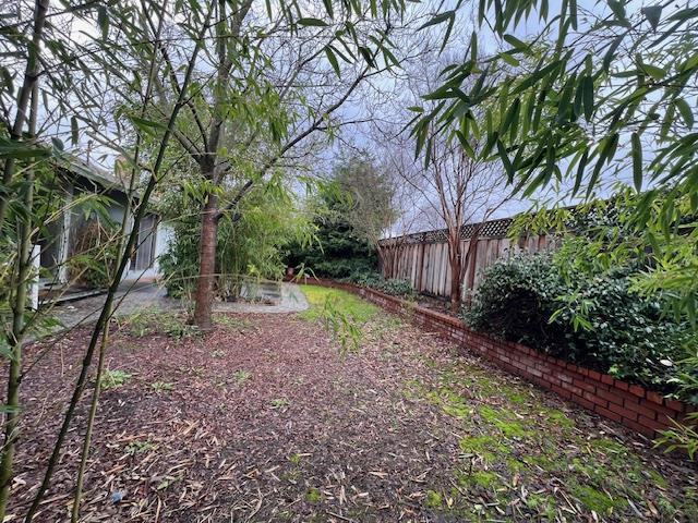 Detail Gallery Image 6 of 9 For 1520 Willowdale Dr, San Jose,  CA 95118 - 4 Beds | 2 Baths