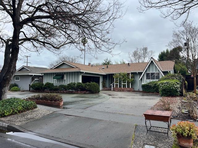 Detail Gallery Image 8 of 9 For 1520 Willowdale Dr, San Jose,  CA 95118 - 4 Beds | 2 Baths