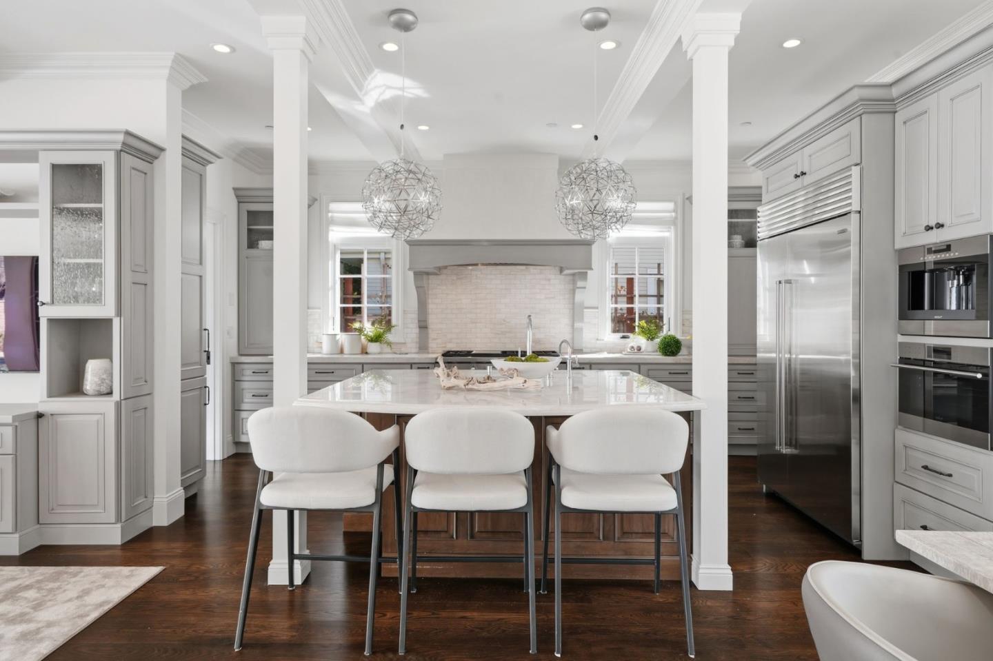 Detail Gallery Image 11 of 69 For 1501 Bryant St, Palo Alto,  CA 94301 - 5 Beds | 5/3 Baths