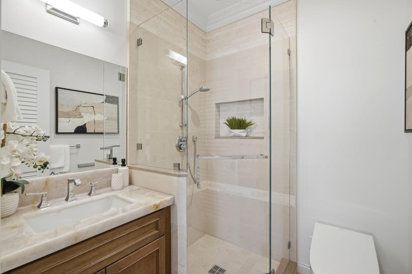 Detail Gallery Image 21 of 69 For 1501 Bryant St, Palo Alto,  CA 94301 - 5 Beds | 5/3 Baths