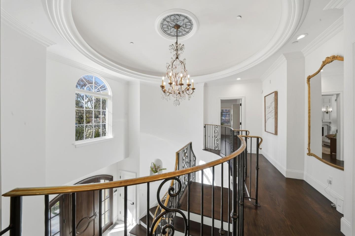 Detail Gallery Image 22 of 69 For 1501 Bryant St, Palo Alto,  CA 94301 - 5 Beds | 5/3 Baths