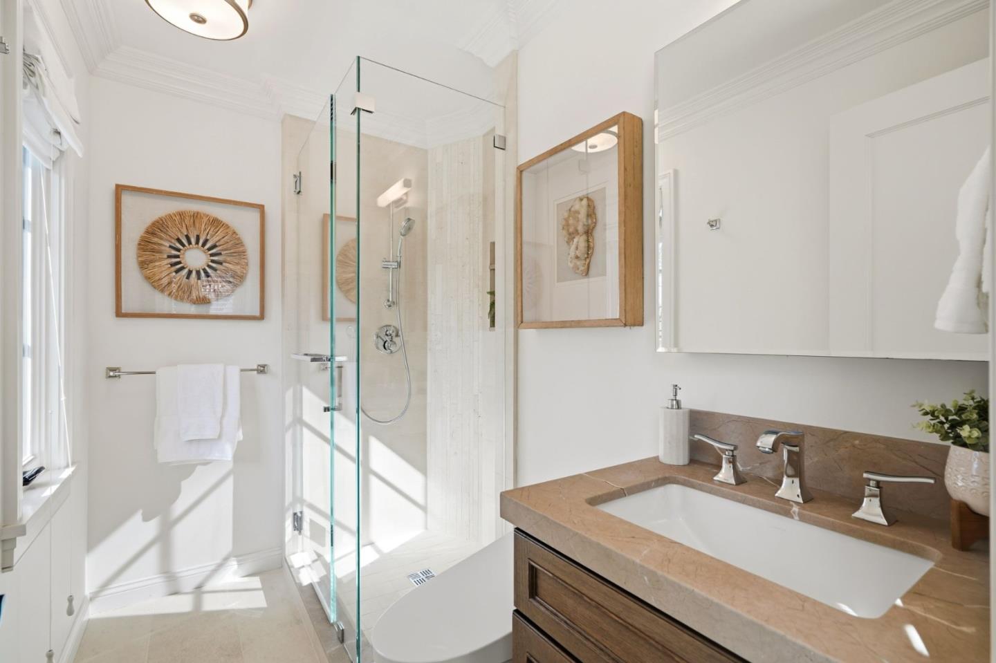 Detail Gallery Image 34 of 69 For 1501 Bryant St, Palo Alto,  CA 94301 - 5 Beds | 5/3 Baths