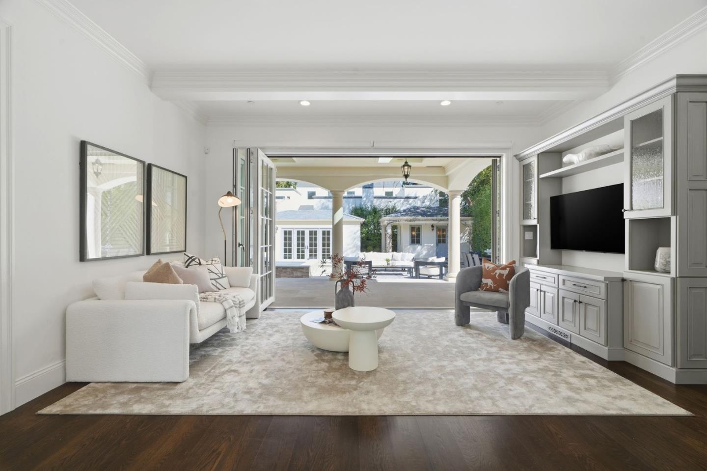 Detail Gallery Image 9 of 69 For 1501 Bryant St, Palo Alto,  CA 94301 - 5 Beds | 5/3 Baths