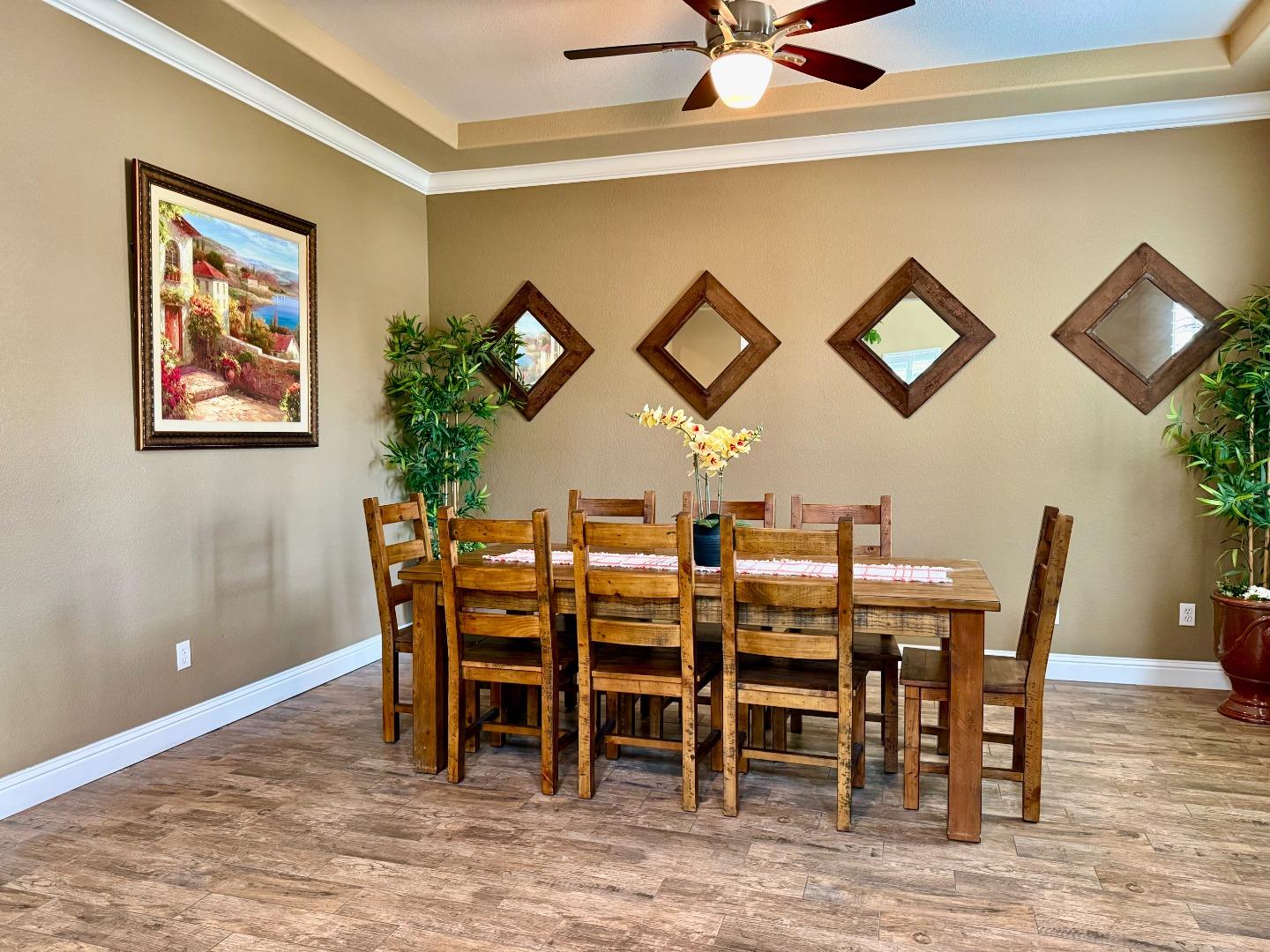 Detail Gallery Image 11 of 26 For 9510 Pinehurst Dr, Roseville,  CA 95747 - 4 Beds | 3/1 Baths