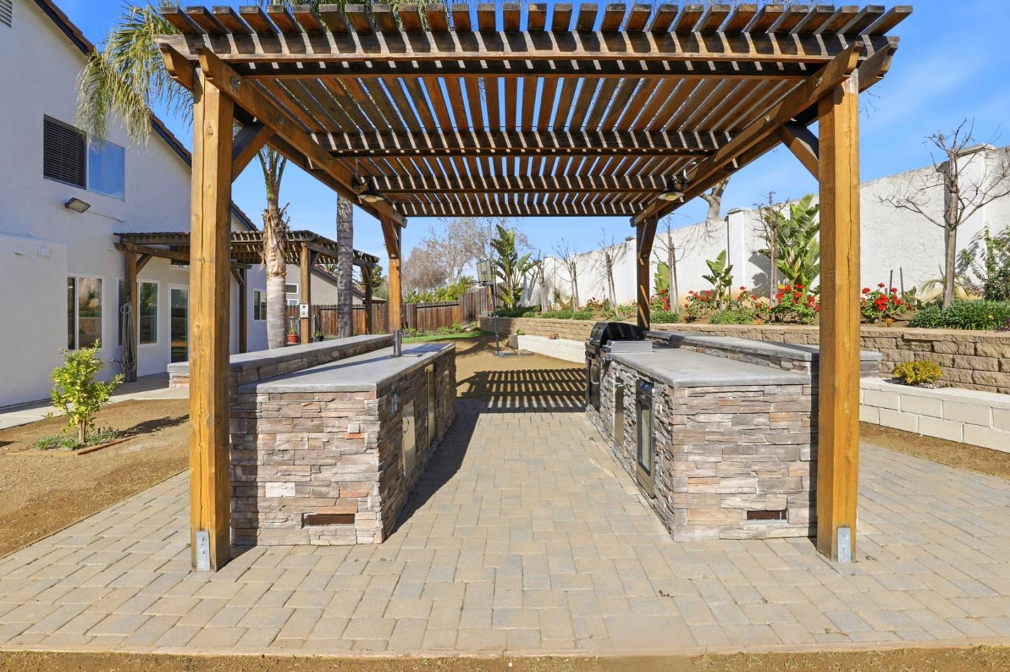 Detail Gallery Image 32 of 39 For 2191 Spruce Dr, Hollister,  CA 95023 - 4 Beds | 2 Baths